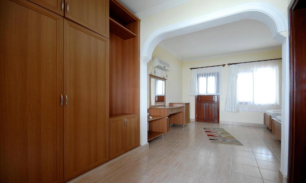 Kutle Hotel Чирали Номер фото