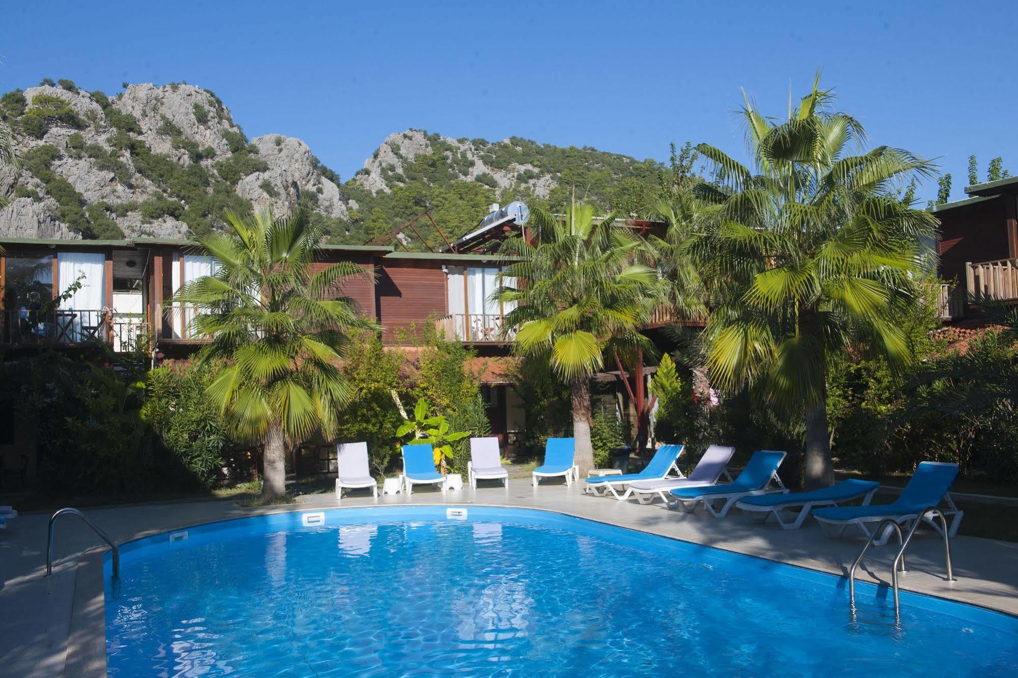Kutle Hotel Чирали Екстер'єр фото