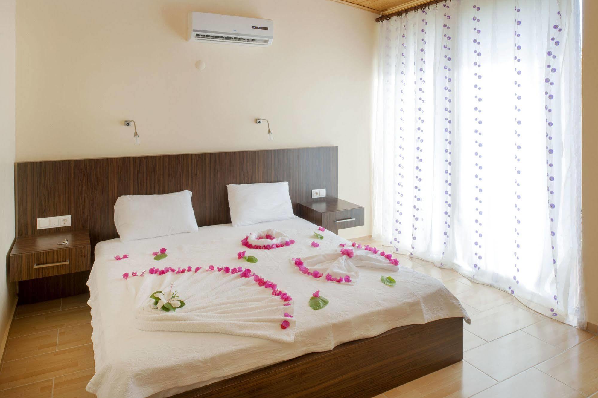 Kutle Hotel Чирали Екстер'єр фото