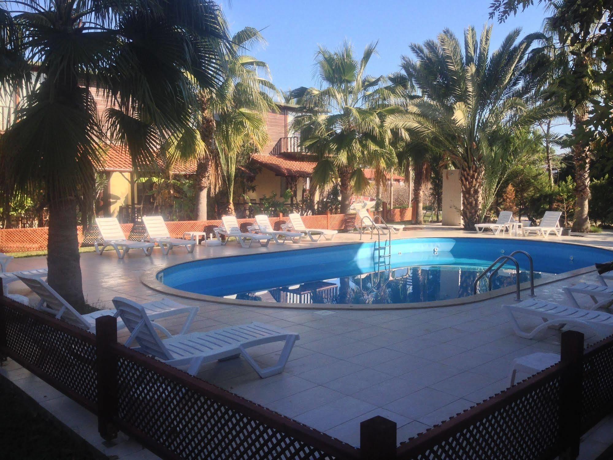 Kutle Hotel Чирали Екстер'єр фото